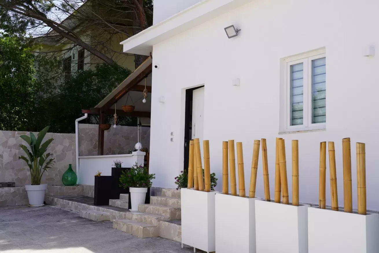 IL COLIBRI' - villa a pochi passi dal mare - Arcuève 2